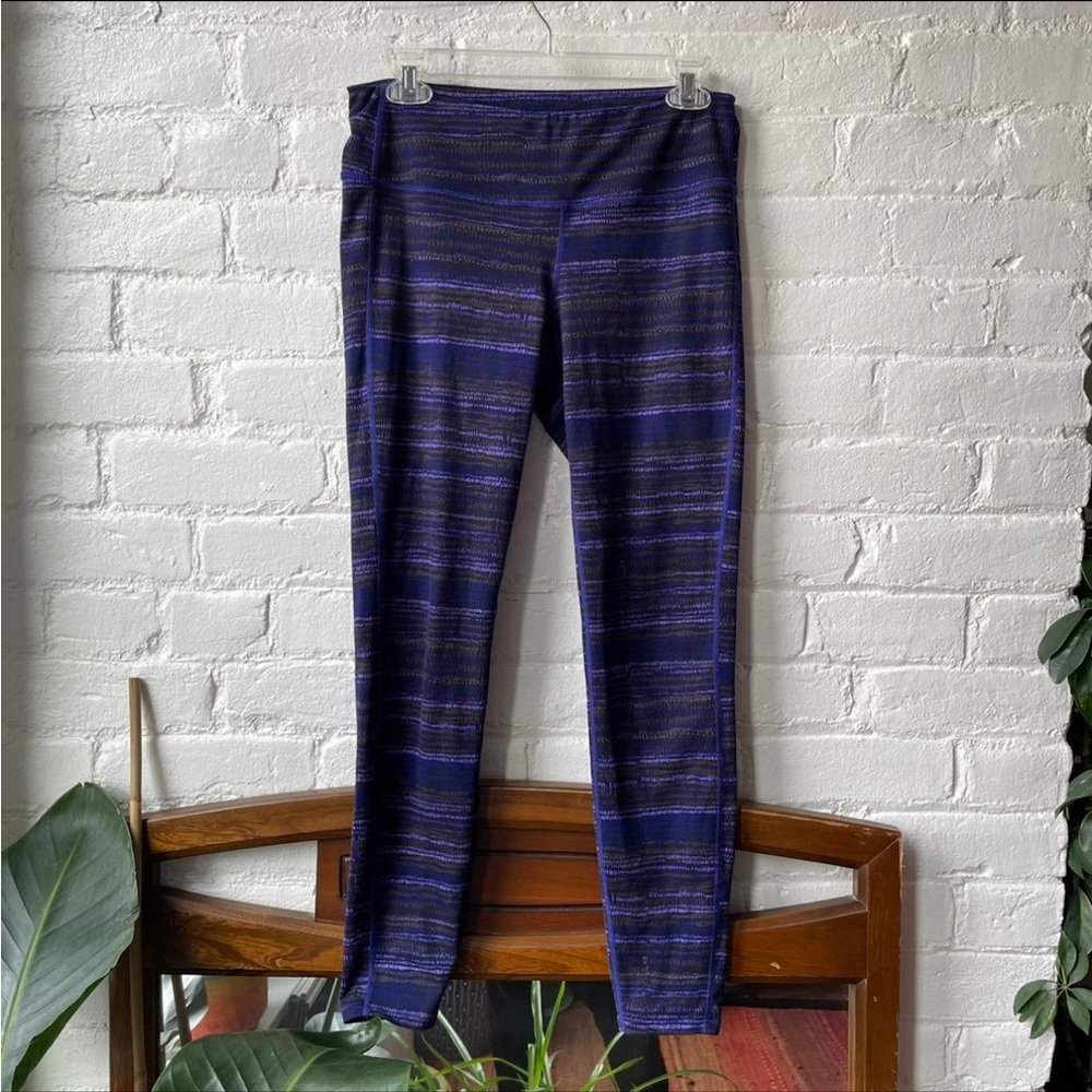 Athleta Retreat Chaturanga Tight Leggings Women’s Size M Black/Purple